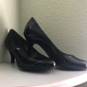 Alfani step b flex heels